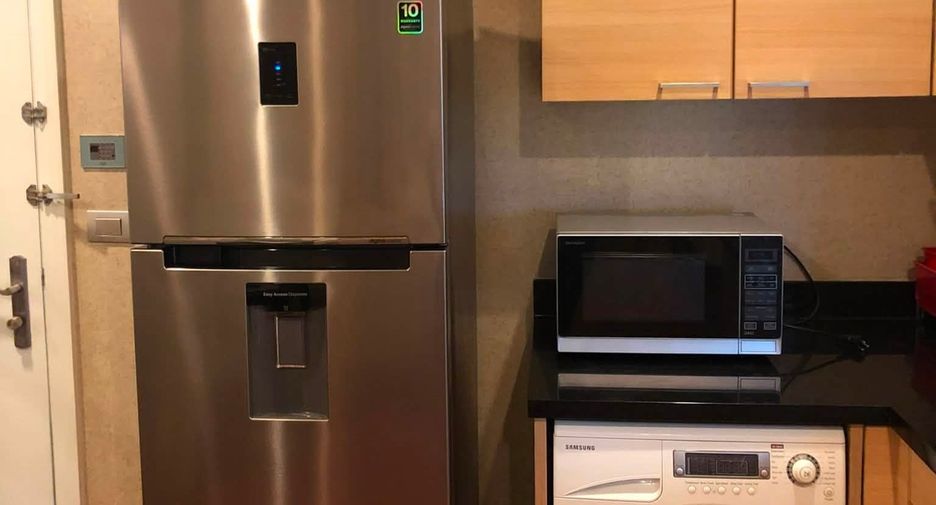 À louer et à vendre 1 chambre condo à Pathum Wan, Bangkok