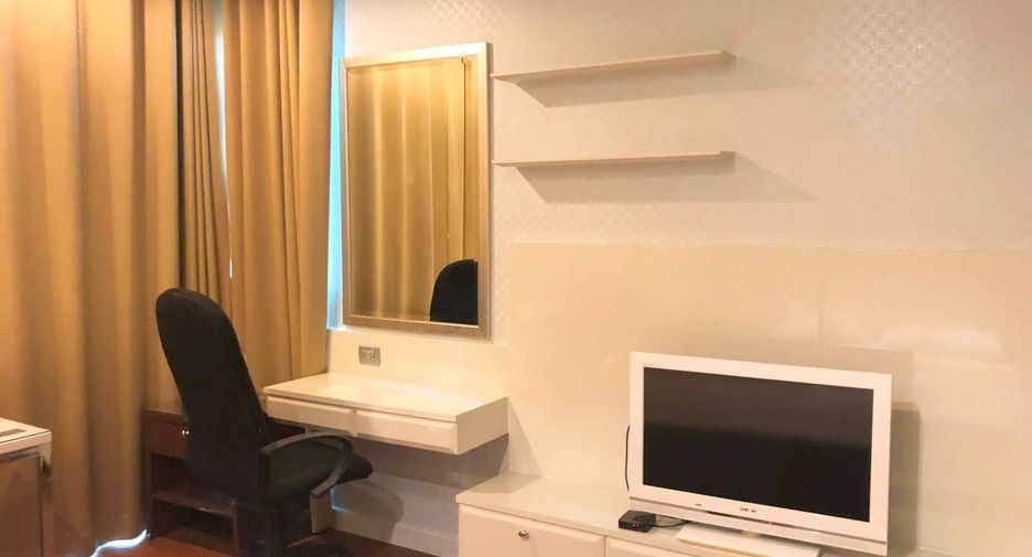 À louer et à vendre 1 chambre condo à Pathum Wan, Bangkok