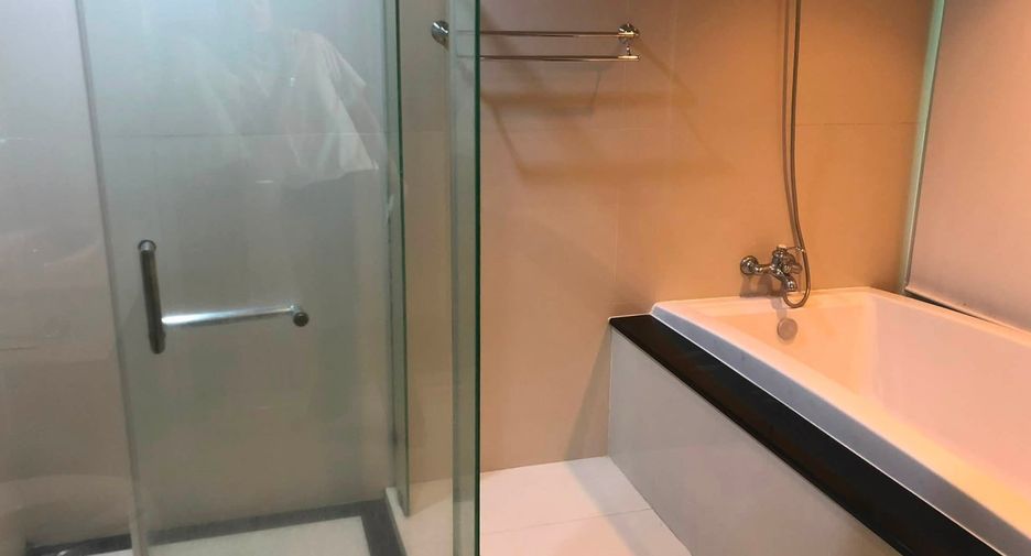 À louer et à vendre 1 chambre condo à Pathum Wan, Bangkok