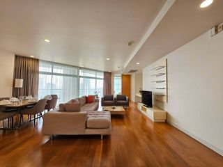 Condo en alquiler de 3 habitaciones en Bang Kho Laem, Bangkok