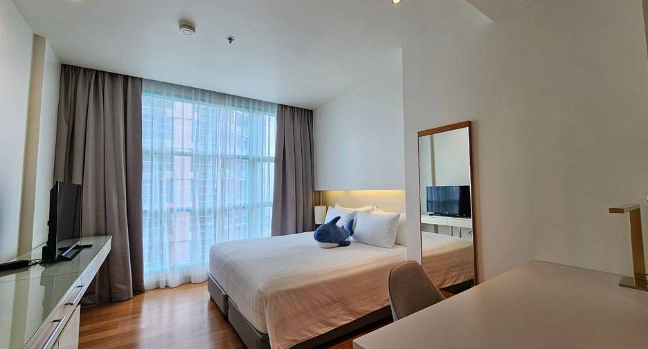 Condo en alquiler de 3 habitaciones en Bang Kho Laem, Bangkok