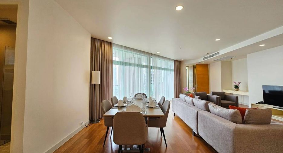 Condo en alquiler de 3 habitaciones en Bang Kho Laem, Bangkok