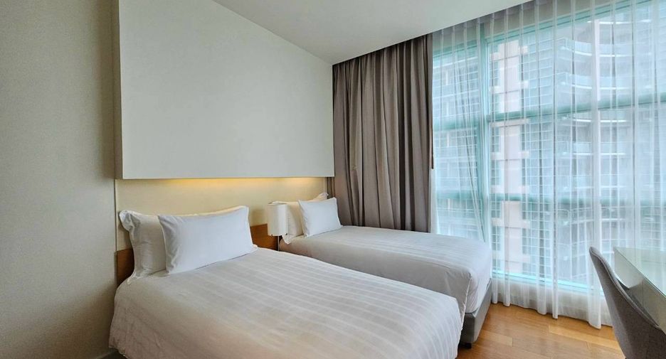 Condo en alquiler de 3 habitaciones en Bang Kho Laem, Bangkok