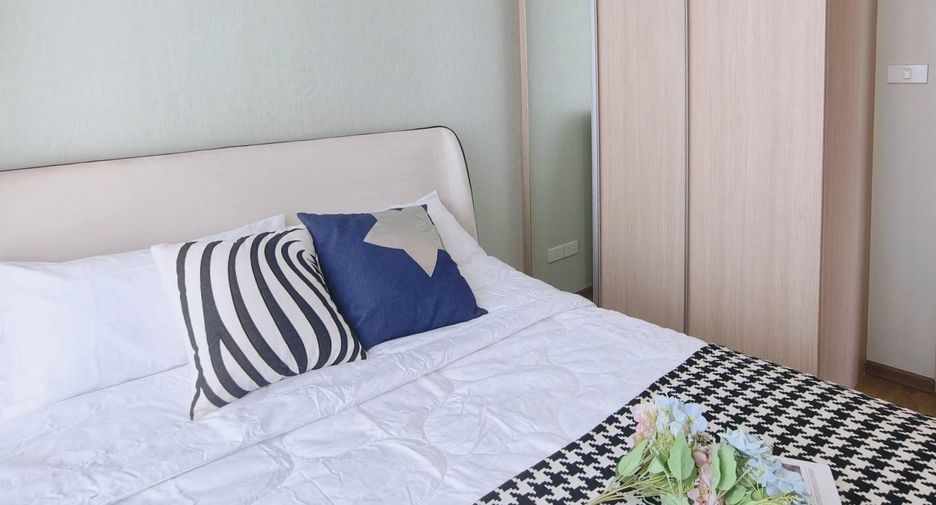 For rent 2 bedrooms condo in Khlong Toei, Bangkok