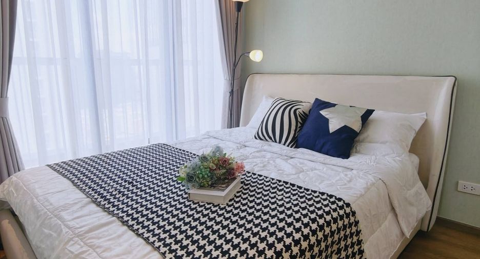 For rent 2 bedrooms condo in Khlong Toei, Bangkok