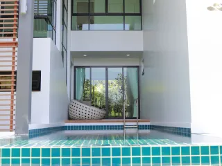 À vendre 4 chambres villa à Na Jomtien, Pattaya
