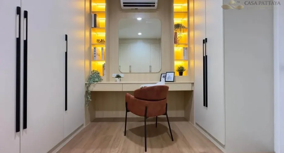 À vendre 4 chambres villa à Na Jomtien, Pattaya