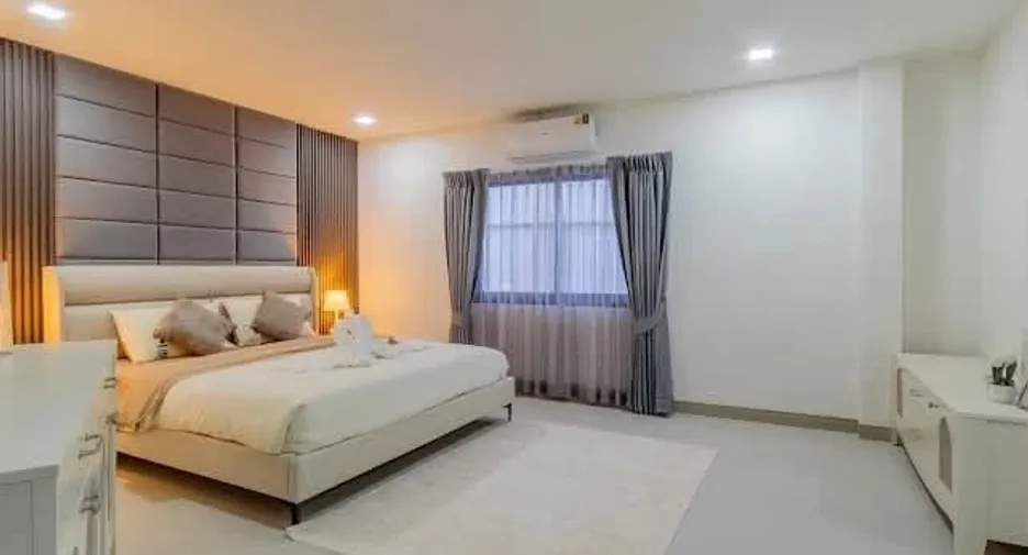 For sale 7 ベッドルーム villa in Bang Lamung, Chonburi