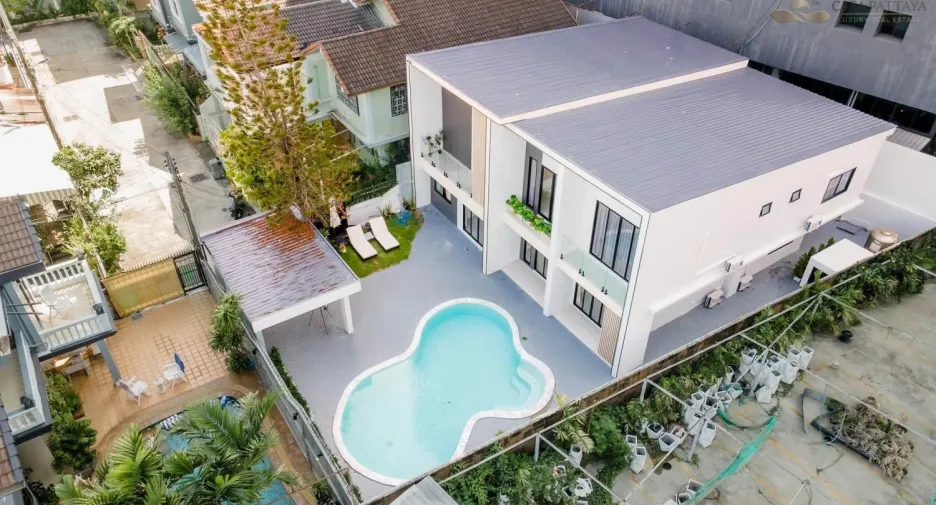 For sale 7 ベッドルーム villa in Bang Lamung, Chonburi