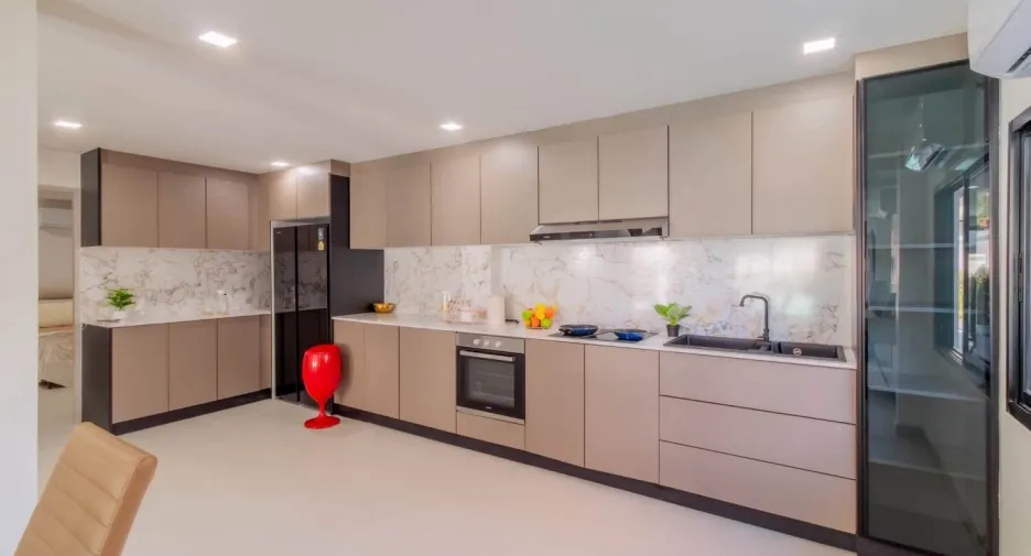 For sale 7 ベッドルーム villa in Bang Lamung, Chonburi