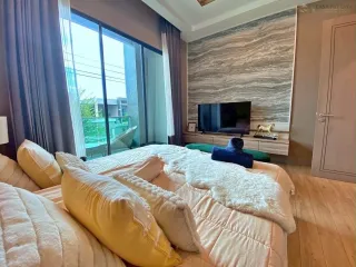 For rent 4 ベッドルーム villa in Bang Lamung, Chonburi