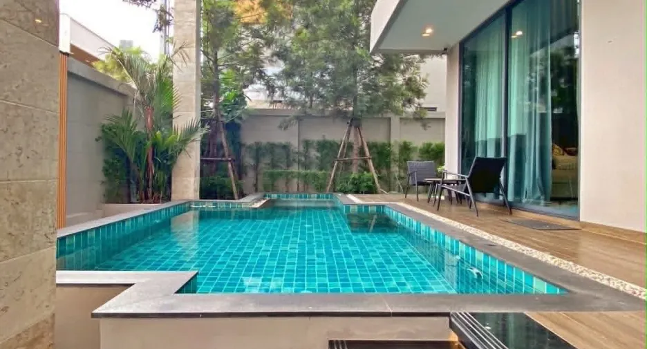 For rent 4 ベッドルーム villa in Huay Yai, Pattaya