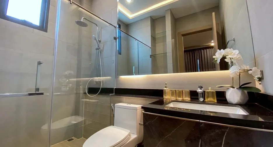 For rent 4 ベッドルーム villa in Huay Yai, Pattaya