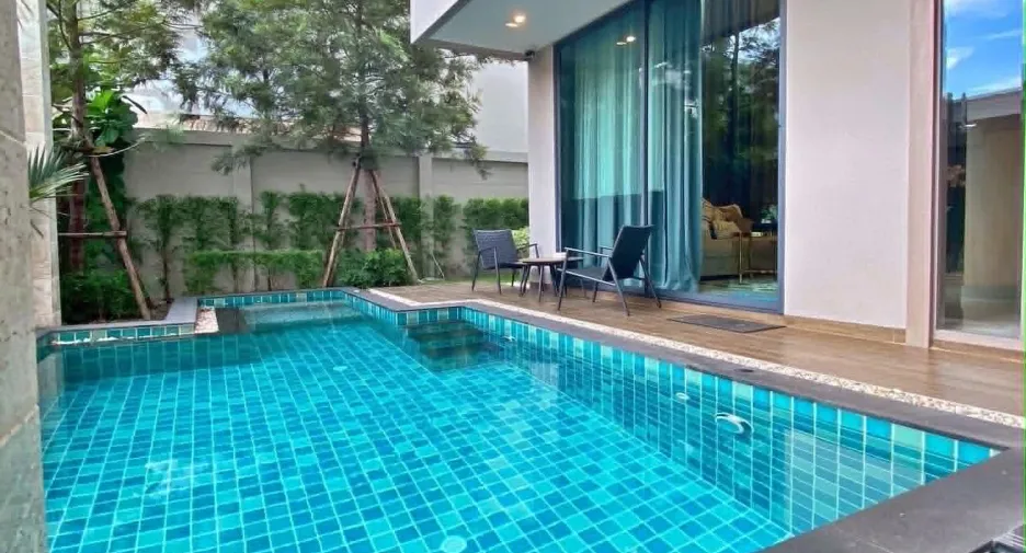 For rent 4 ベッドルーム villa in Huay Yai, Pattaya