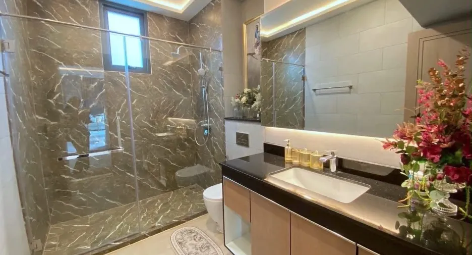 For rent 4 ベッドルーム villa in Huay Yai, Pattaya