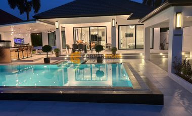 Casa en venta de 4 habitaciones en Bang Lamung, Chonburi