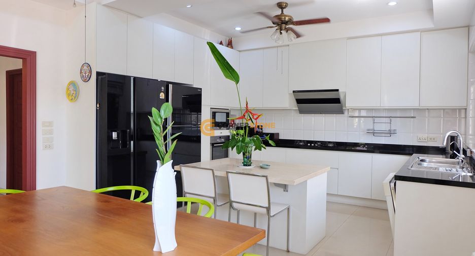 À vendre 3 chambres maison à Bang Lamung, Chonburi
