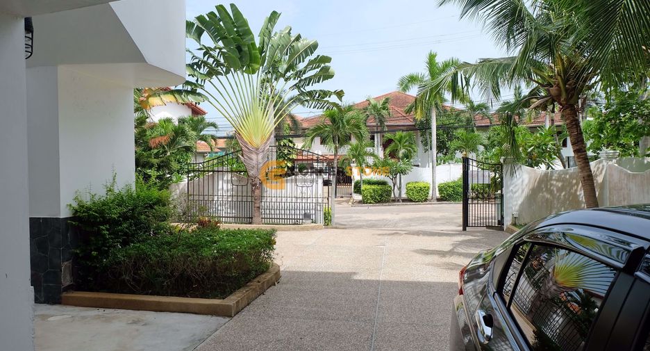 À louer 5 chambres maison à Bang Lamung, Chonburi