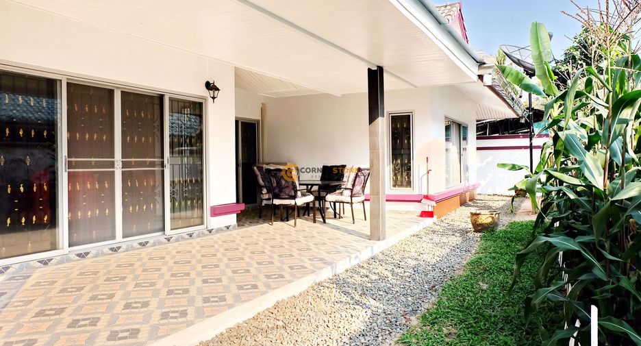 Casa en alquiler de 3 habitaciones en Bang Lamung, Chonburi