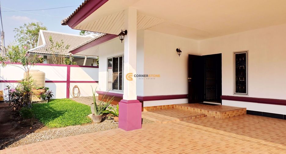 Casa en alquiler de 3 habitaciones en Bang Lamung, Chonburi