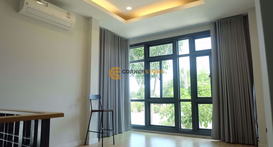 Haus zur Miete mit 3 Zimmer in Bang Lamung, Chonburi
