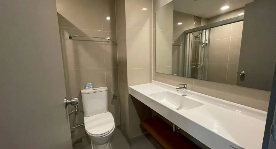 For rent 1 bed condo in Khlong San, Bangkok