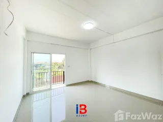 For sale 2 bedrooms retail Space in Sam Phran, Nakhon Pathom