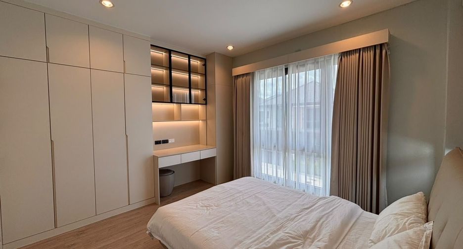 For rent 4 bedrooms house in Bang Lamung, Chonburi