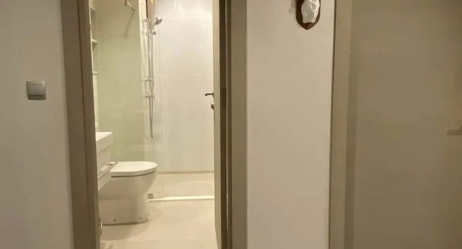 For rent 1 bed condo in Huai Khwang, Bangkok