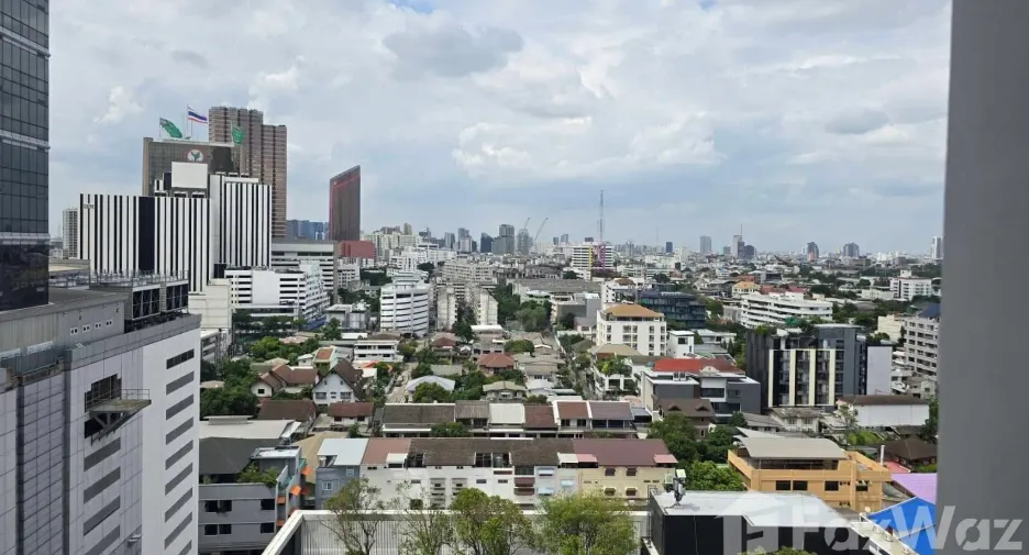 For rent 1 bed condo in Phaya Thai, Bangkok