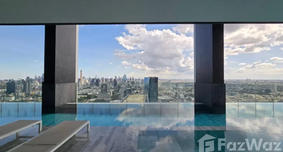 For rent 1 bed condo in Phaya Thai, Bangkok