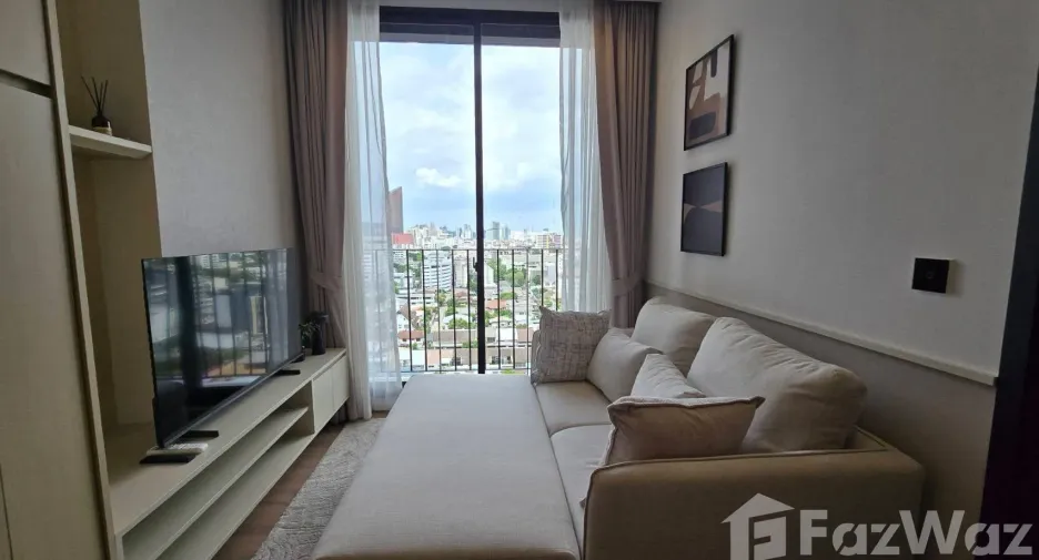 For rent 1 bed condo in Phaya Thai, Bangkok
