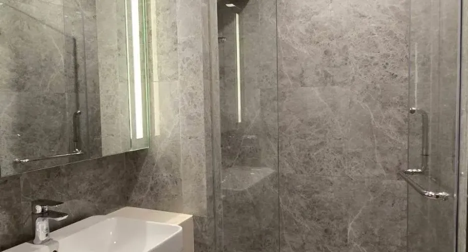 For rent 1 bed condo in Phaya Thai, Bangkok