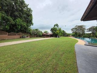 Villa en venta de 6 habitaciones en Bang Lamung, Chonburi
