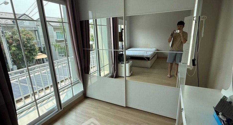 For sale 3 bedrooms house in Bang Phli, Samut Prakan