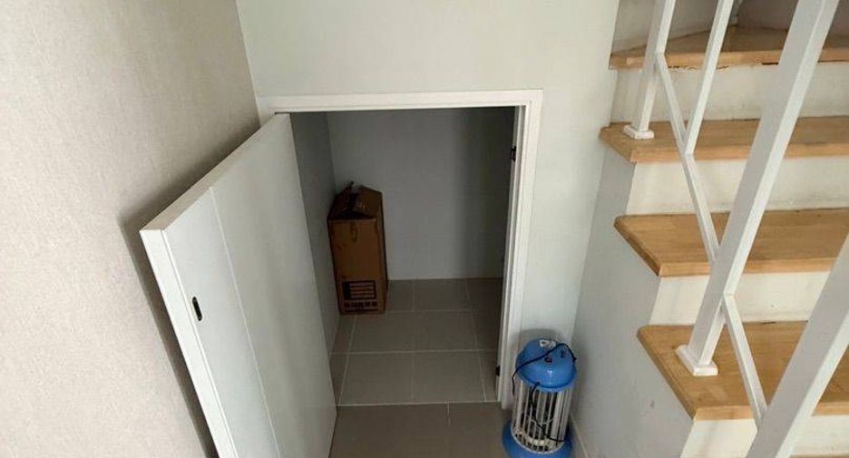 For sale 3 bedrooms house in Bang Phli, Samut Prakan