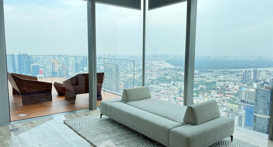 For rent 3 bedrooms condo in Sathon, Bangkok