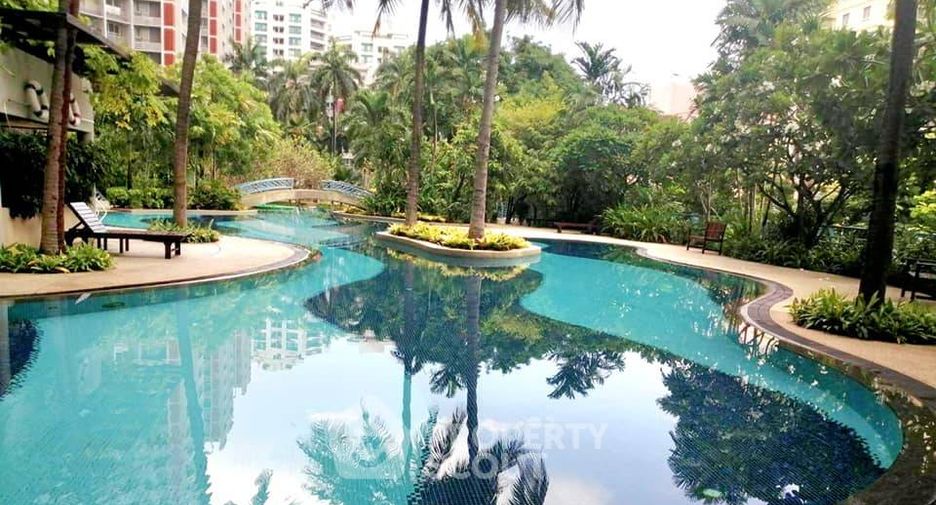 For sale 2 ベッドルーム condo in Yan Nawa, Bangkok