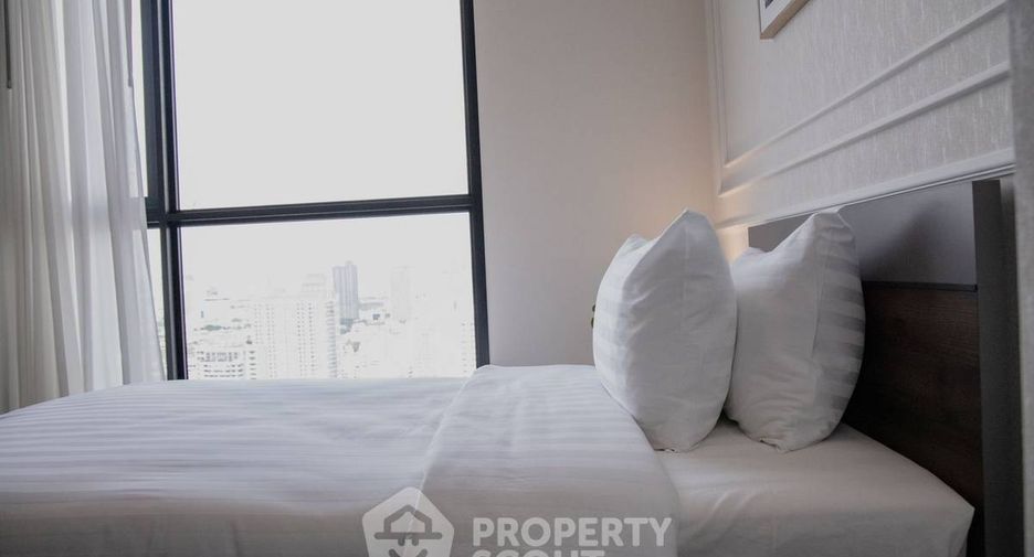 For rent 2 bedrooms condo in Watthana, Bangkok