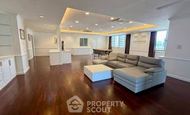 ให้เช่า 3 ห้องนอน คอนโด ใน วัฒนา, กรุงเทพฯ