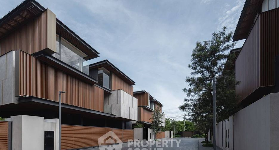 Haus zum Kauf mit 5 Zimmer in Bang Sue, Bangkok