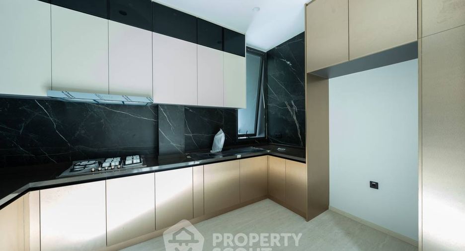 Haus zum Kauf mit 6 Zimmer in Bang Sue, Bangkok