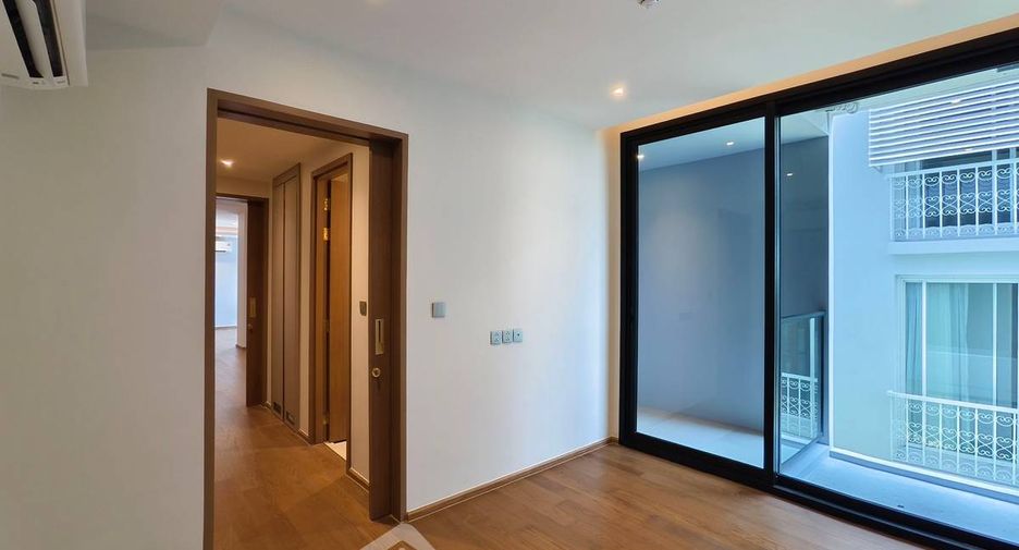 For sale 2 ベッドルーム condo in Khlong Toei, Bangkok