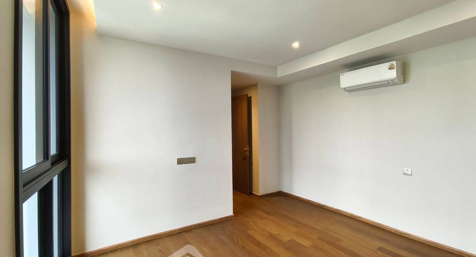 For sale 2 ベッドルーム condo in Khlong Toei, Bangkok