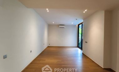 For sale 2 ベッドルーム condo in Khlong Toei, Bangkok
