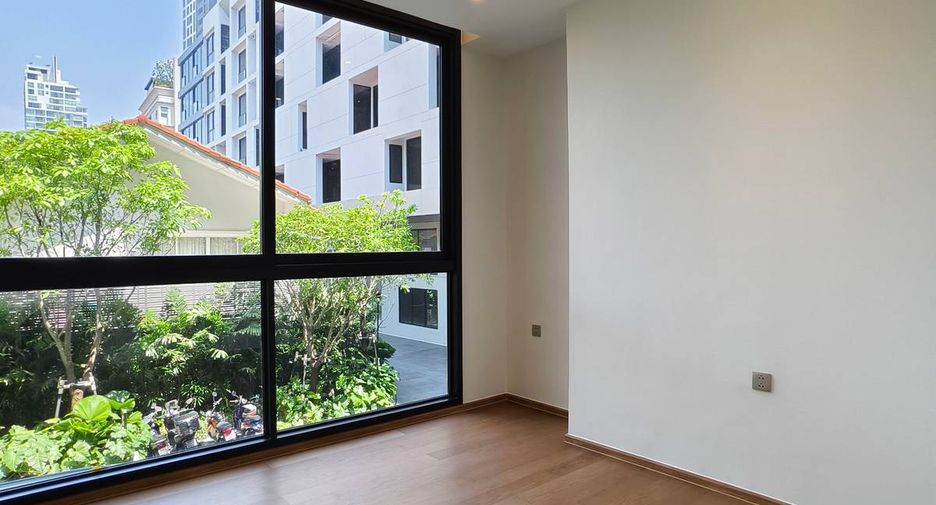 For sale 2 ベッドルーム condo in Khlong Toei, Bangkok