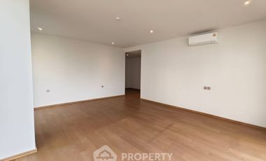 For sale 3 ベッドルーム condo in Khlong Toei, Bangkok