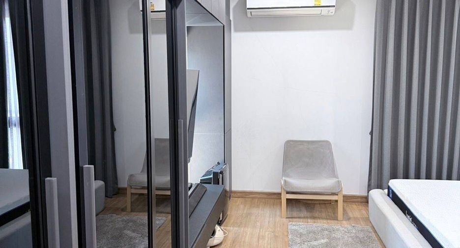 Casa adosada en venta de 4 habitaciones en Bang Kapi, Bangkok