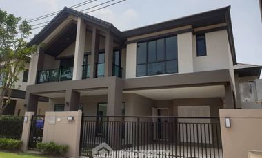 À vendre 3 chambres maison à Saphan Sung, Bangkok