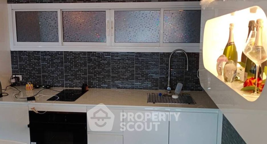 For sale 1 Beds condo in Na Jomtien, Pattaya